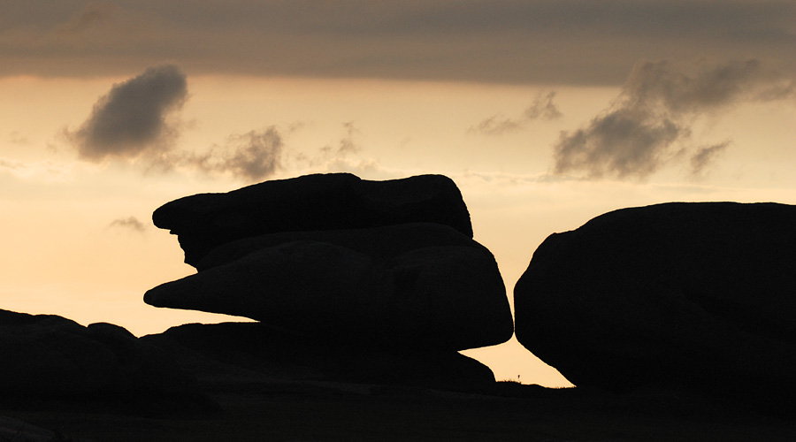 Beau livre photo Bretagne : rochers de l'île Renote